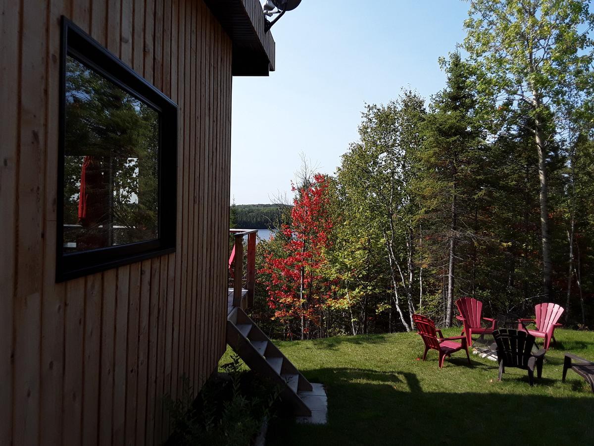 Residence Touristique Lodge Des Bois Saint-Félix-d'Otis Exterior foto